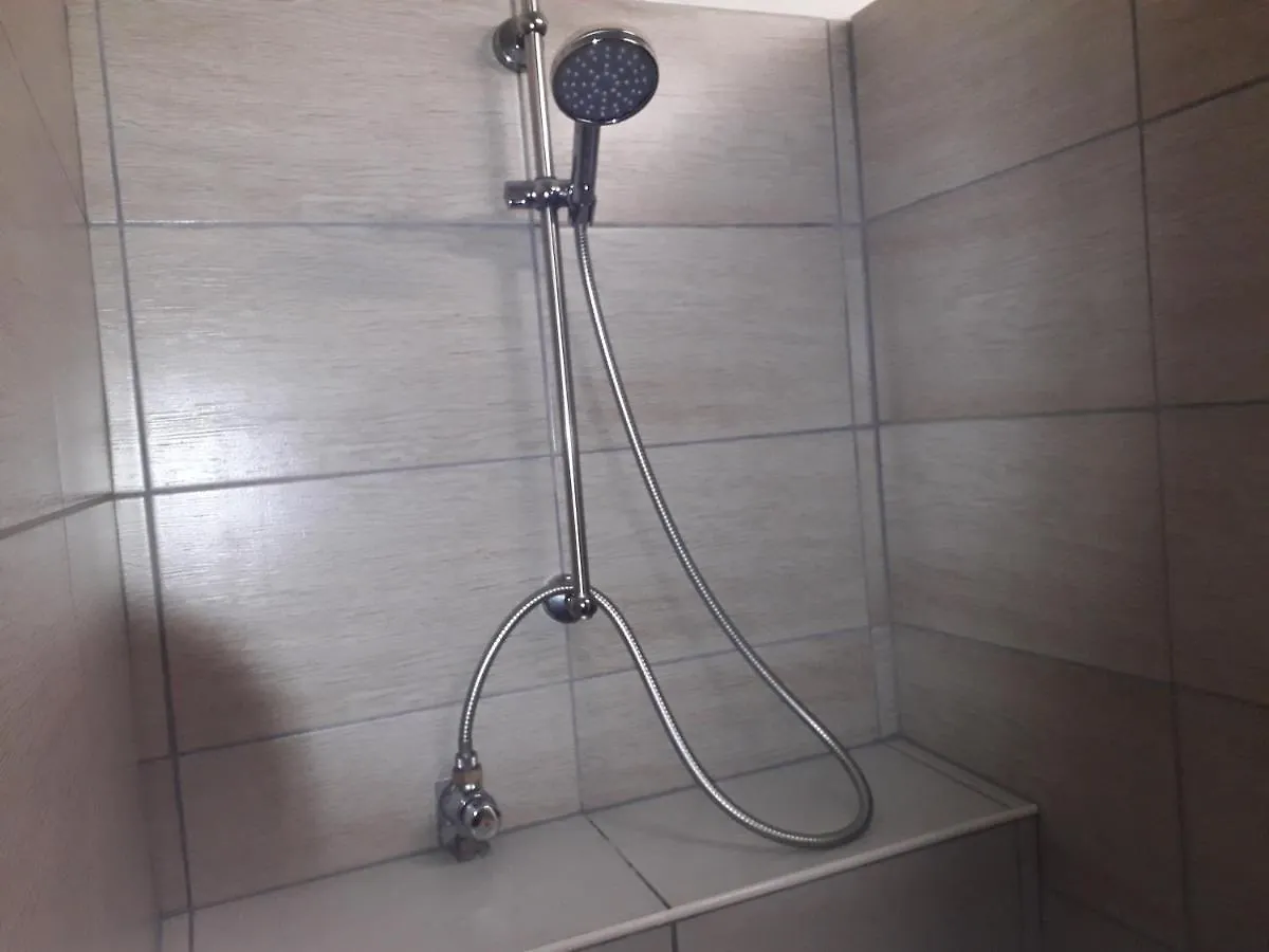 Châteaulin La Pointe Camping 0*,  צרפת